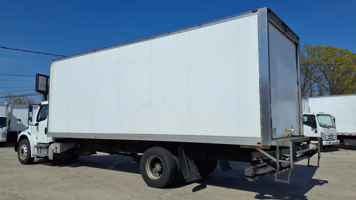 2020 Freightliner M2 106 in Warwick, RI — photo 6