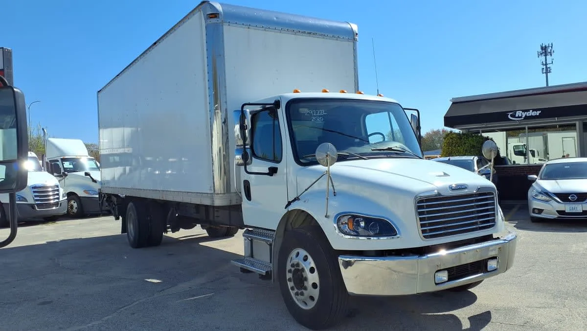 2020 Freightliner M2 106 in Warwick, RI — photo 3