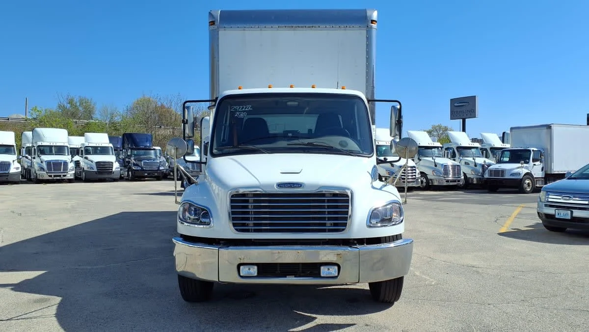 2020 Freightliner M2 106 in Warwick, RI — photo 2