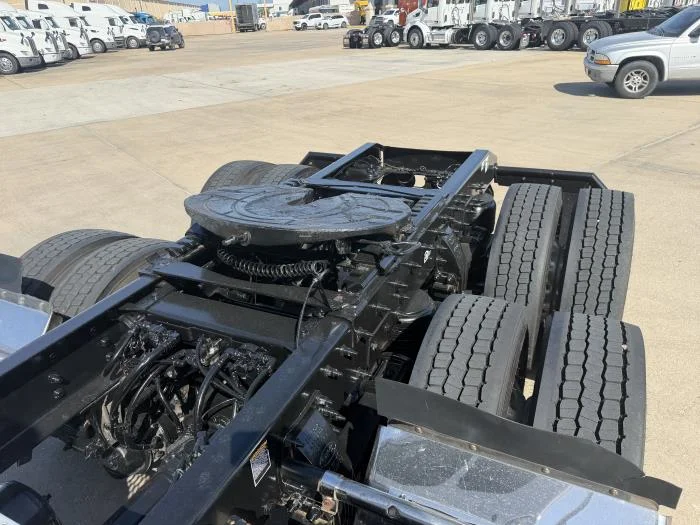 2021 Peterbilt 567 — photo 15