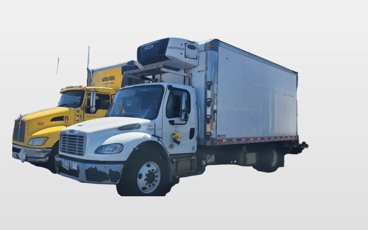 2020 Freightliner M2 106 - image 1