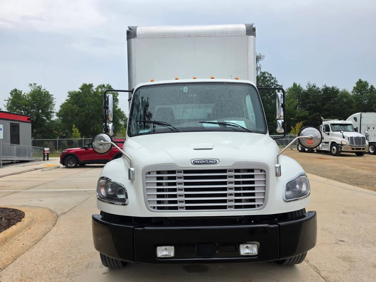 2022 Freightliner M2 106 in Greensboro, NC — photo 2