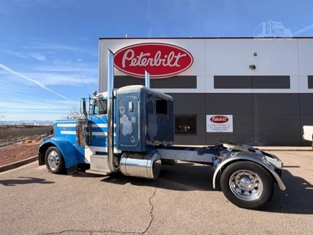 1994 Peterbilt - image 8