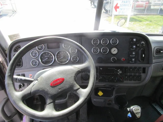 2017 Peterbilt 367 in Butler, PA — photo 10