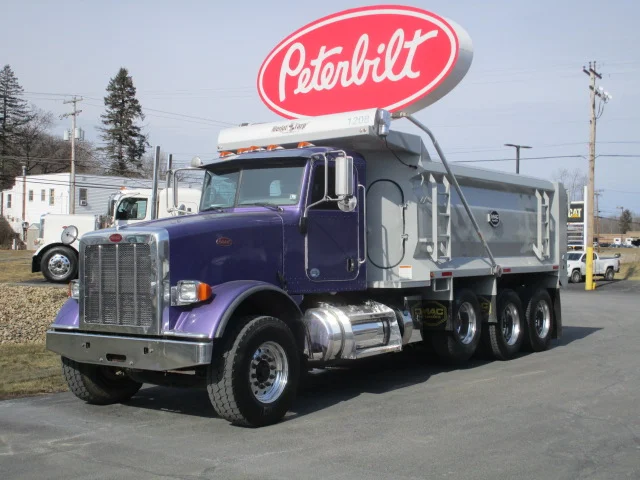 2017 Peterbilt 367 in BUTLER, PA