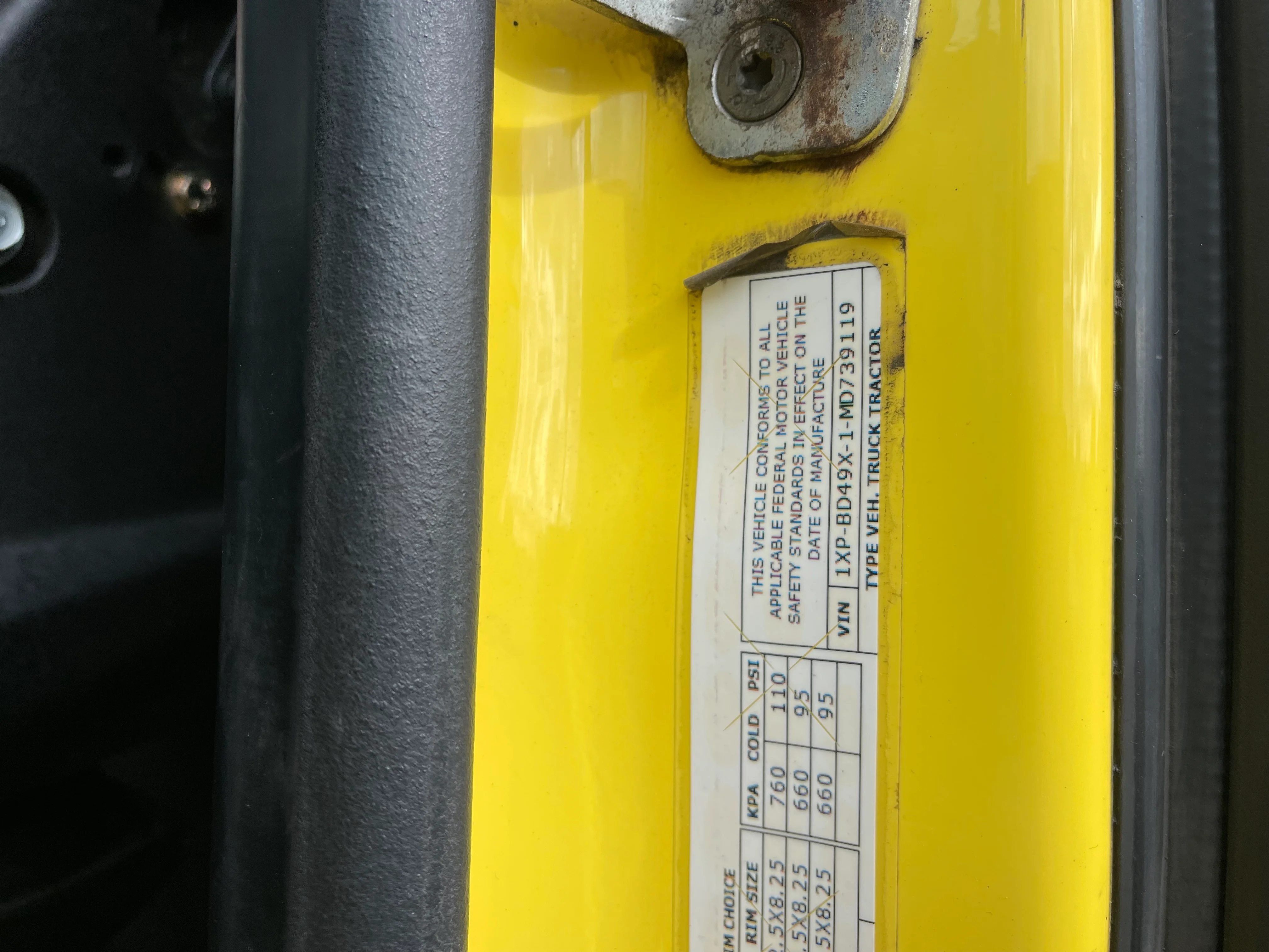 2021 Peterbilt 579 - image 14