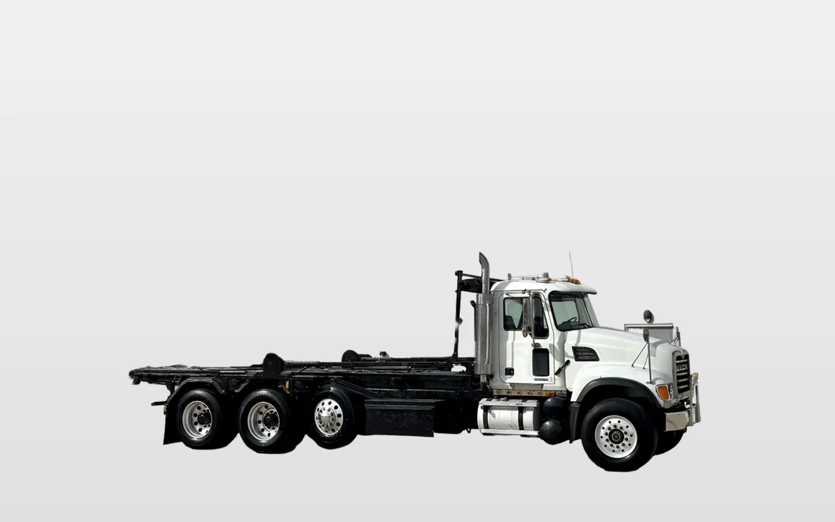 2006 Mack Granite - image 1