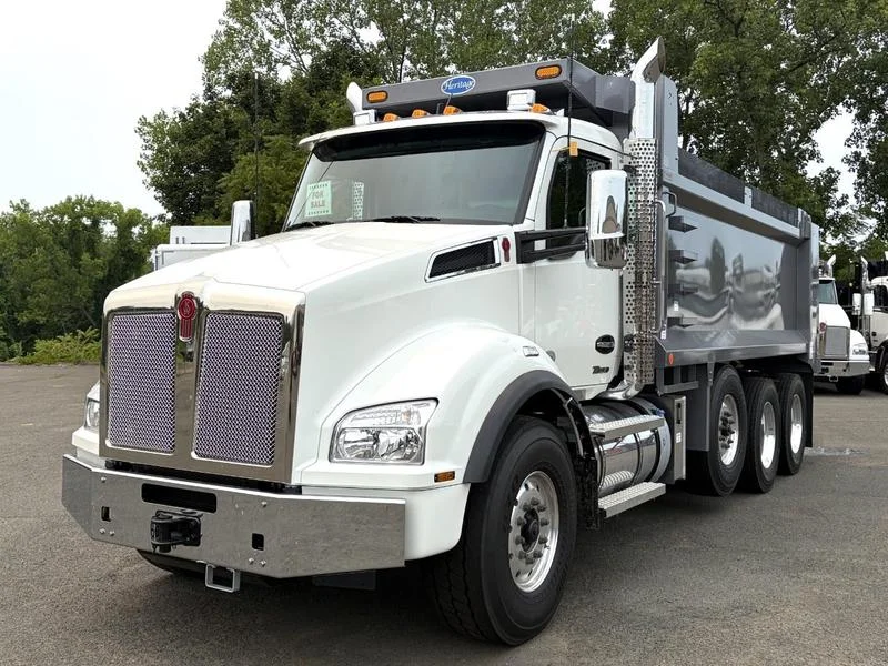 2027 Kenworth T880