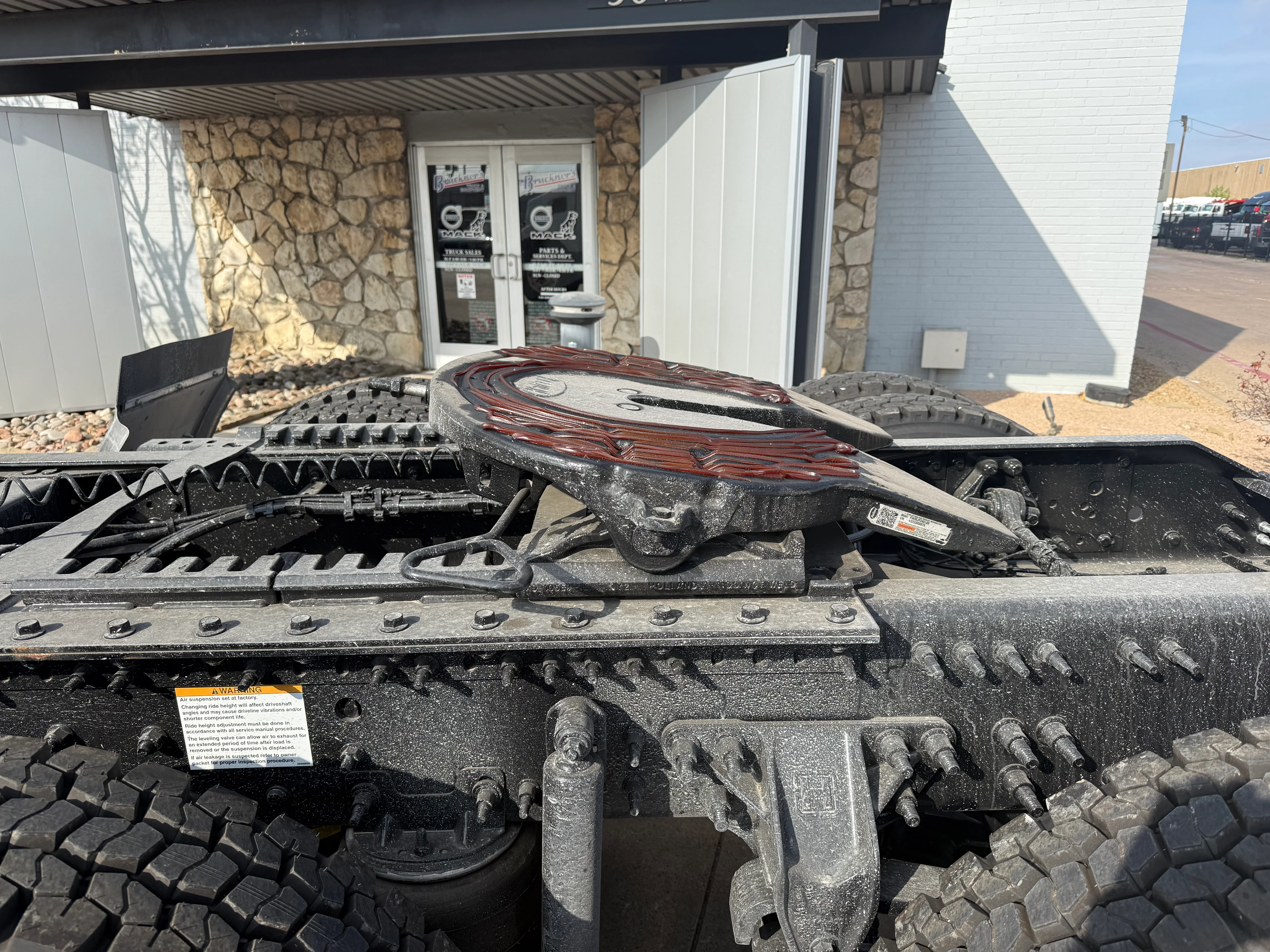 2026 Volvo VHD 300 in Fort Worth, TX — photo 9
