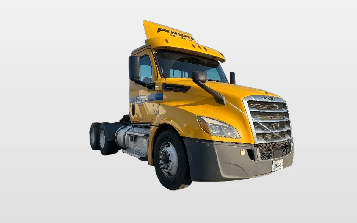 2020 Freightliner Cascadia - image 1