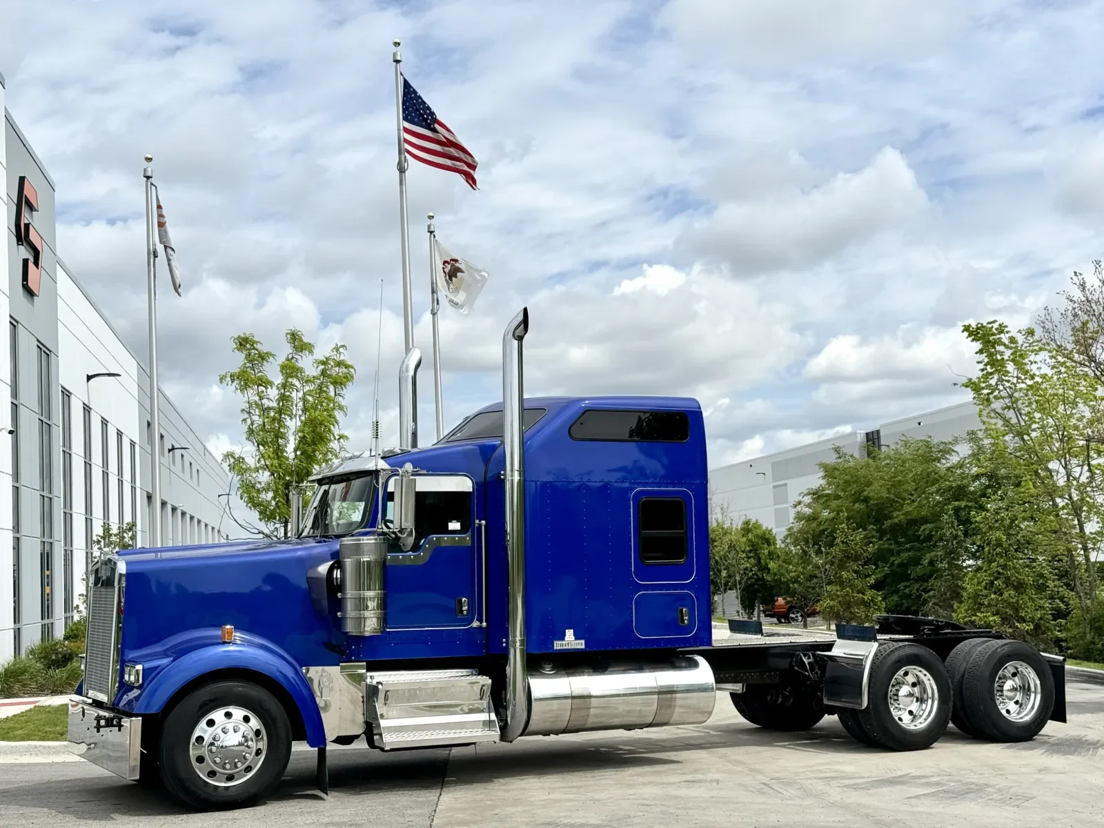 2019 Kenworth W900