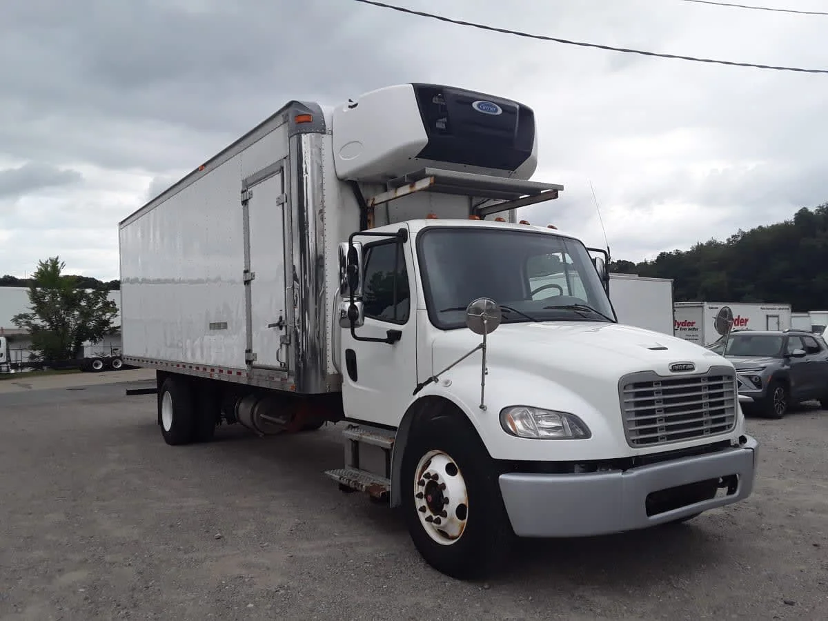 2020 Freightliner M2 106 in Pittsburgh, PA — photo 3