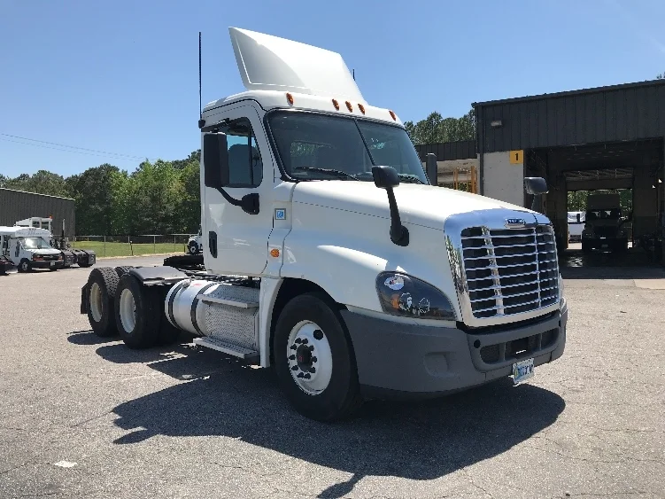 2019 Freightliner Cascadia in Norfolk, VA