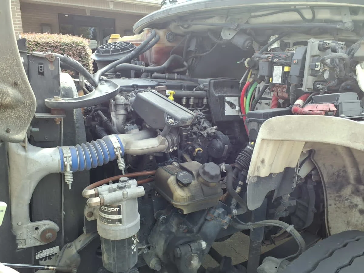 2019 Freightliner M2 106 in Houston, TX — photo 9