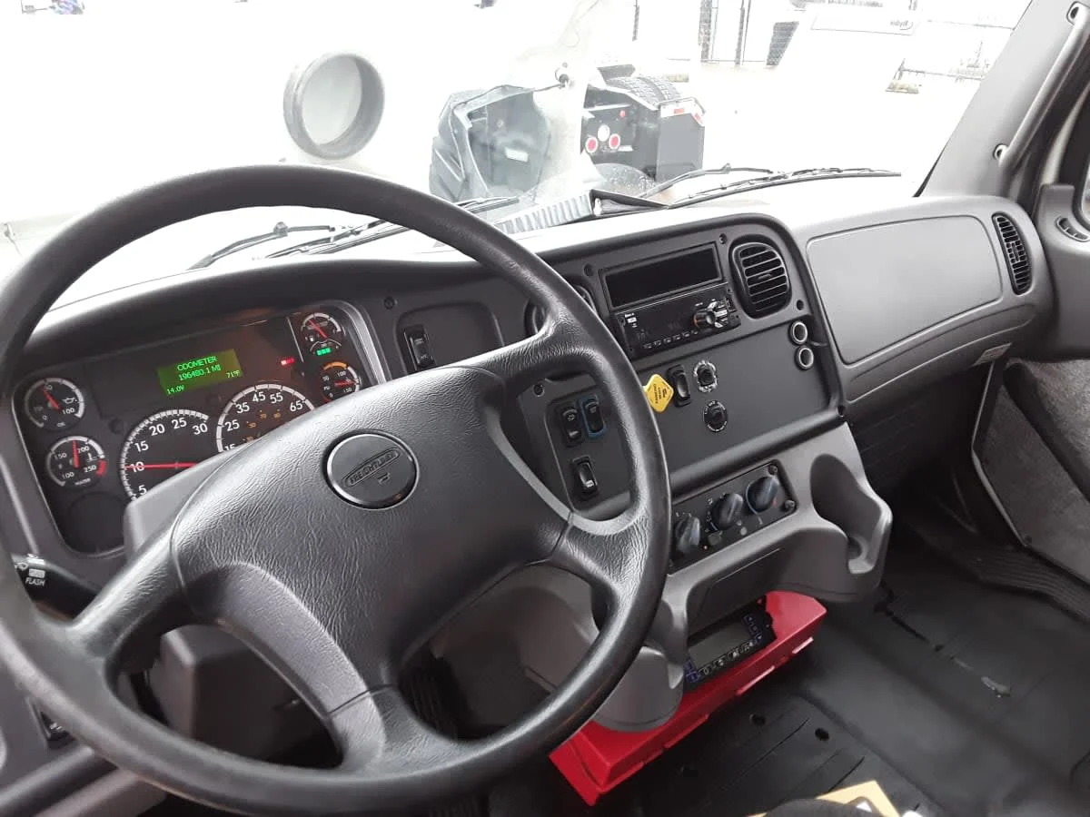 2019 Freightliner M2 106 in Oklahoma City, OK — photo 8