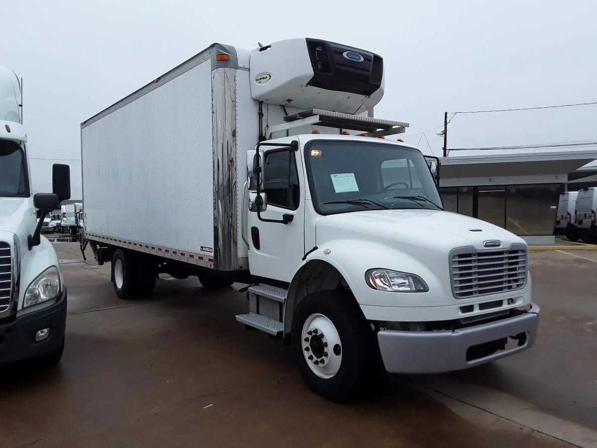 2019 Freightliner M2 106 in Oklahoma City, OK — photo 3