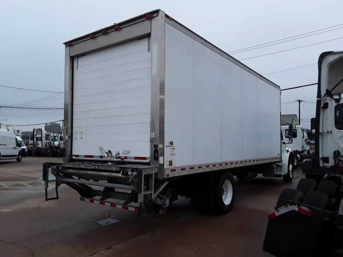 2019 Freightliner M2 106 in Oklahoma City, OK — photo 4
