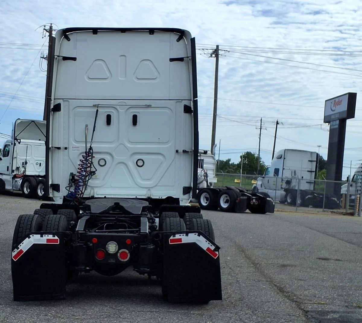 2019 Freightliner Cascadia in Memphis, TN — photo 5