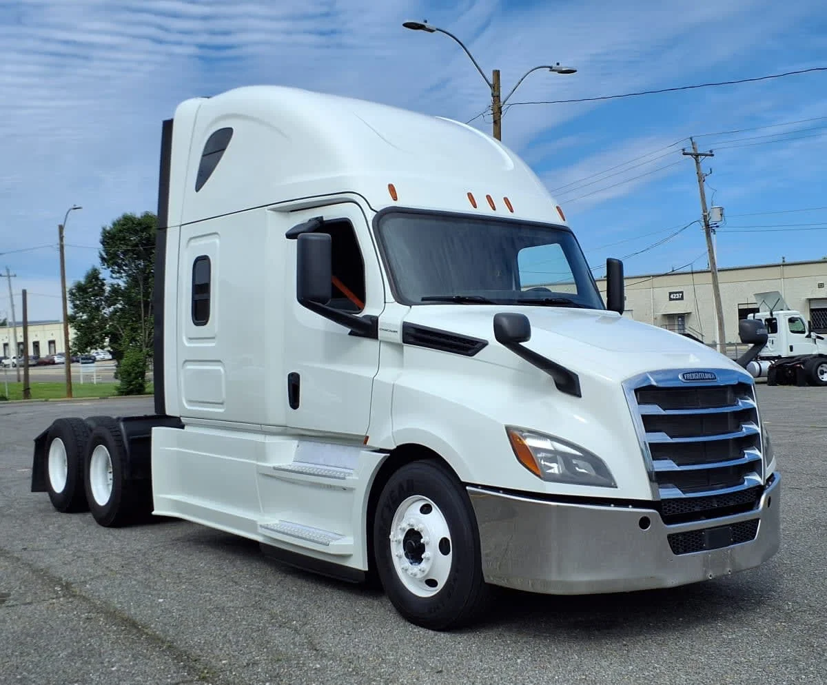 2019 Freightliner Cascadia in Memphis, TN — photo 3