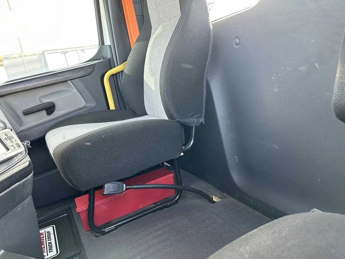 2023 Freightliner Cascadia in Amarillo, TX — photo 11