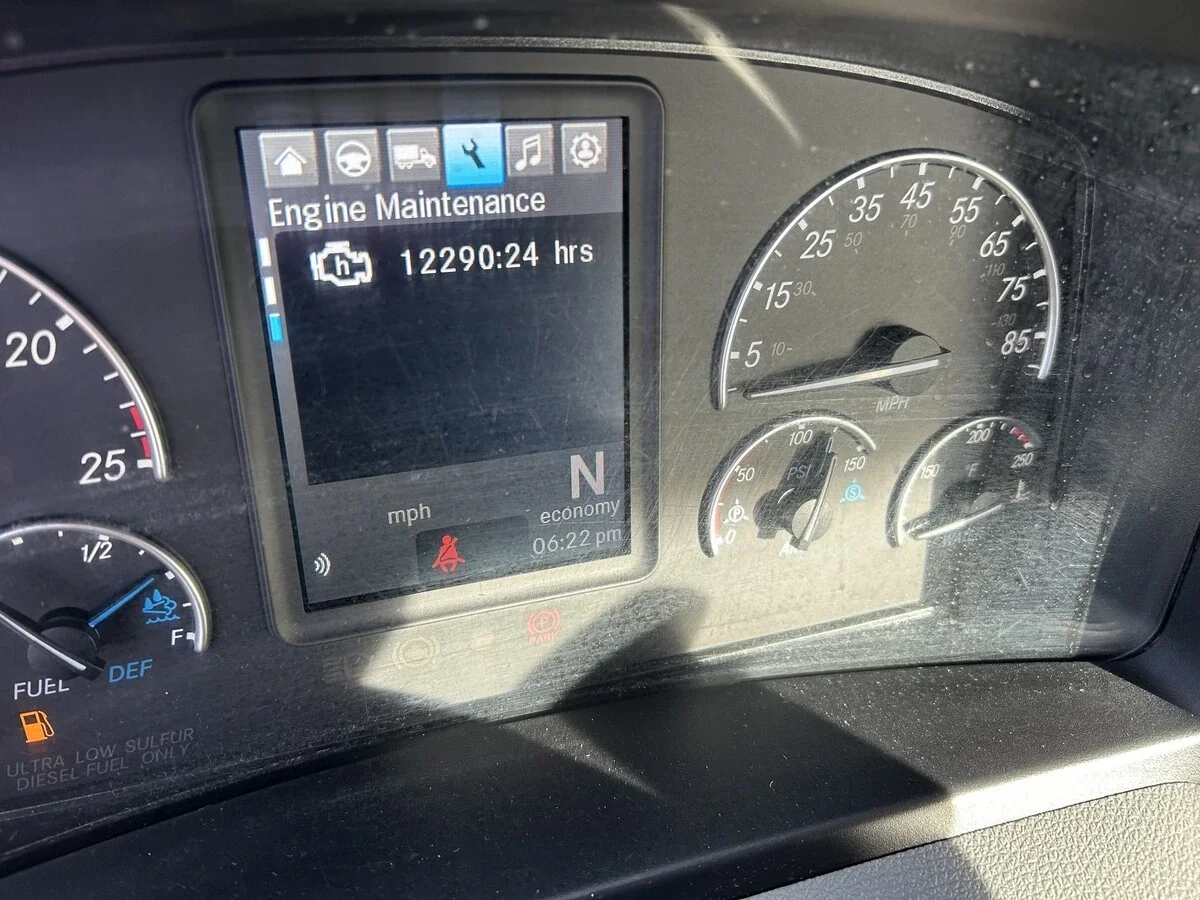 2023 Freightliner Cascadia in Amarillo, TX — photo 16