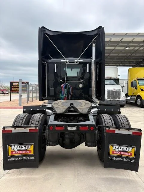 2021 Peterbilt 579 — photo 4