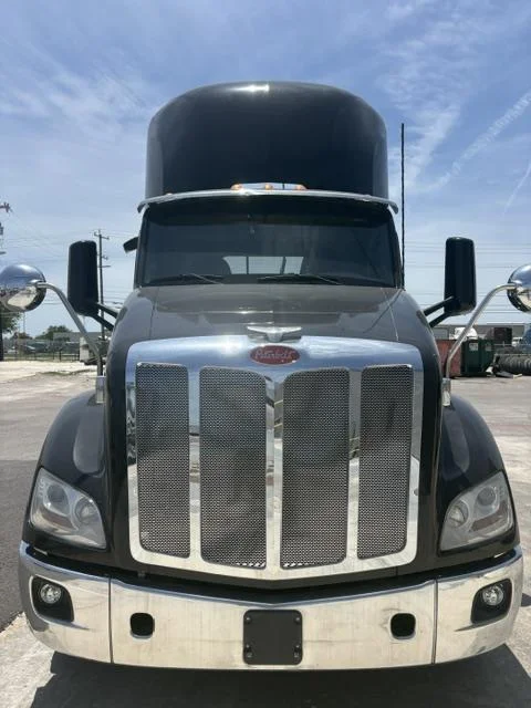 2021 Peterbilt 579 — photo 13