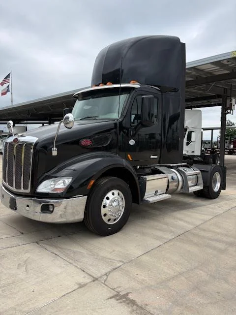 2021 Peterbilt 579 — photo 5