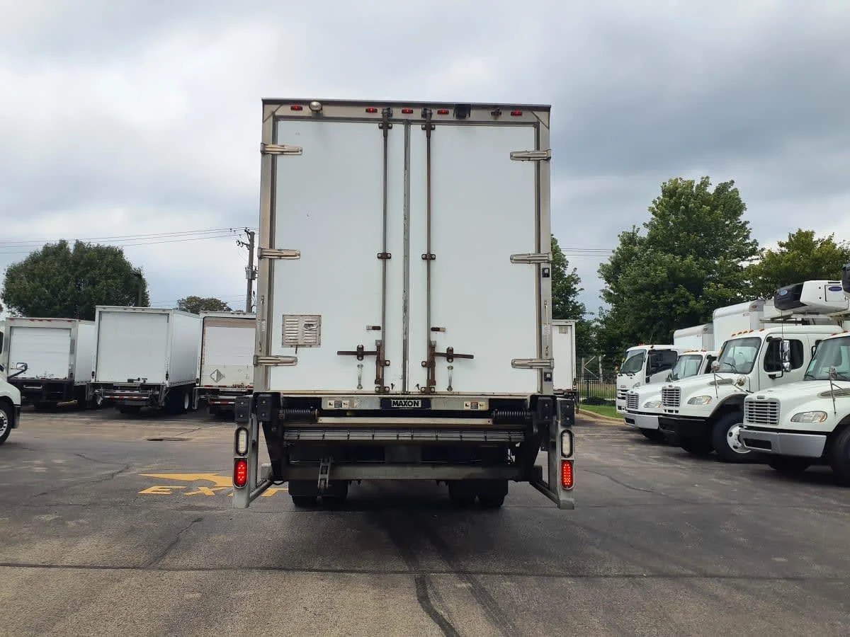 2016 Freightliner M2 106 in Bolingbrook, IL — photo 5