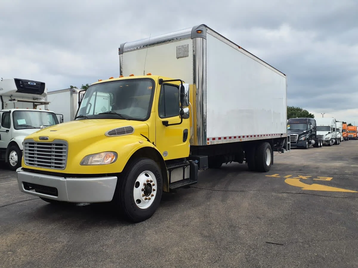 2016 Freightliner M2 106 in Bolingbrook, IL