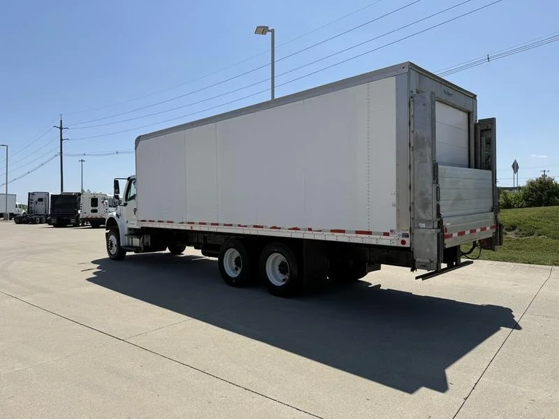 2020 Freightliner M2 106 in Walton, KY — photo 3