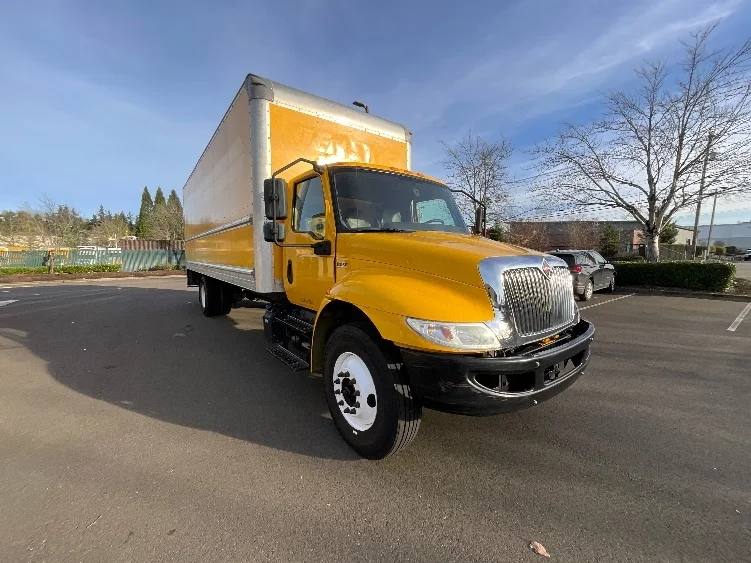 2021 International MV in Clackamas, OR