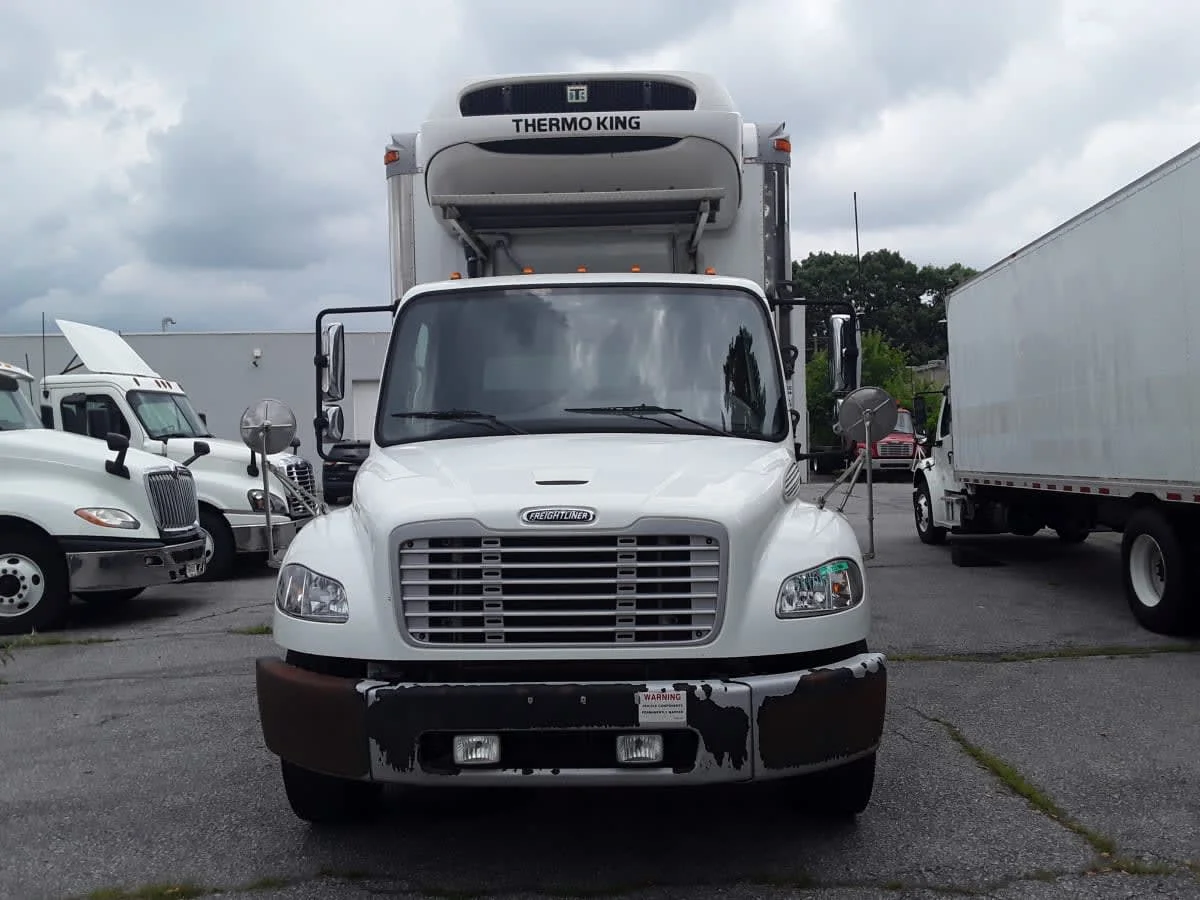 2020 Freightliner M2 106 in Allentown, PA — photo 2
