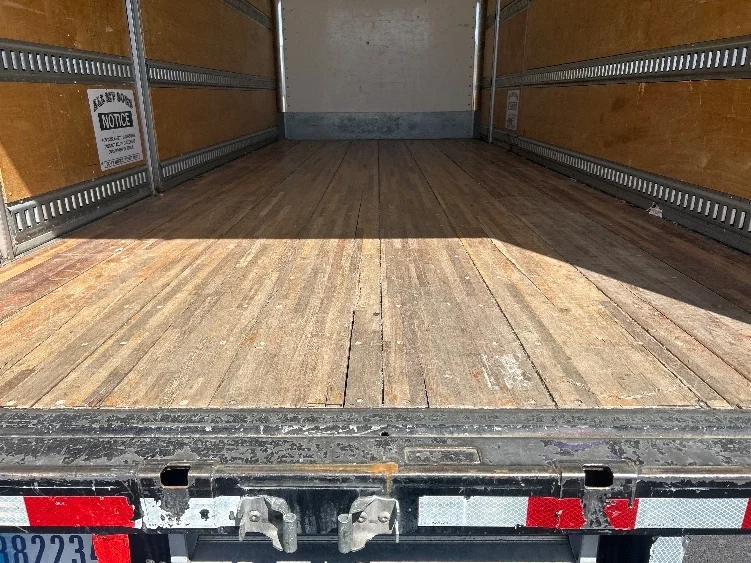 2020 Isuzu NRR in Denver, CO — photo 10