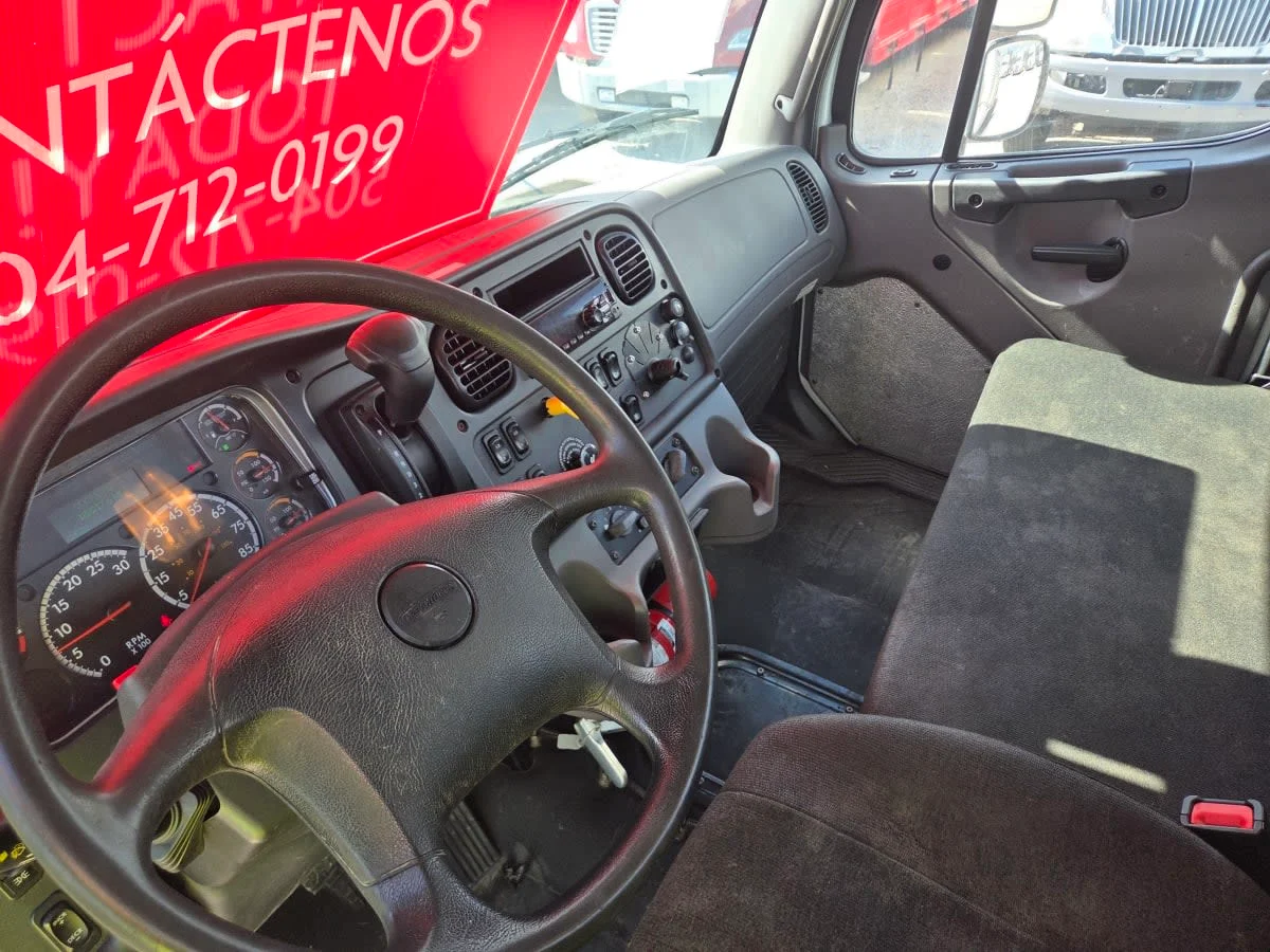 2020 Freightliner M2 106 in St. Rose, LA — photo 7