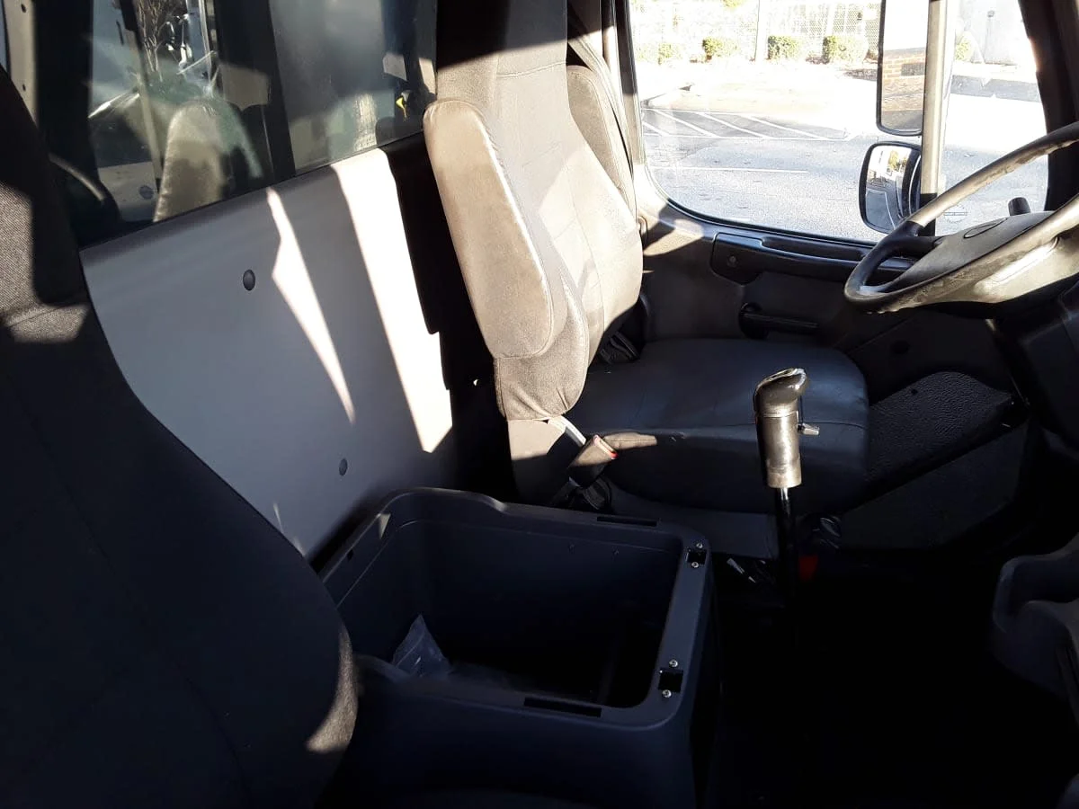 2019 Freightliner M2 112 - image 8
