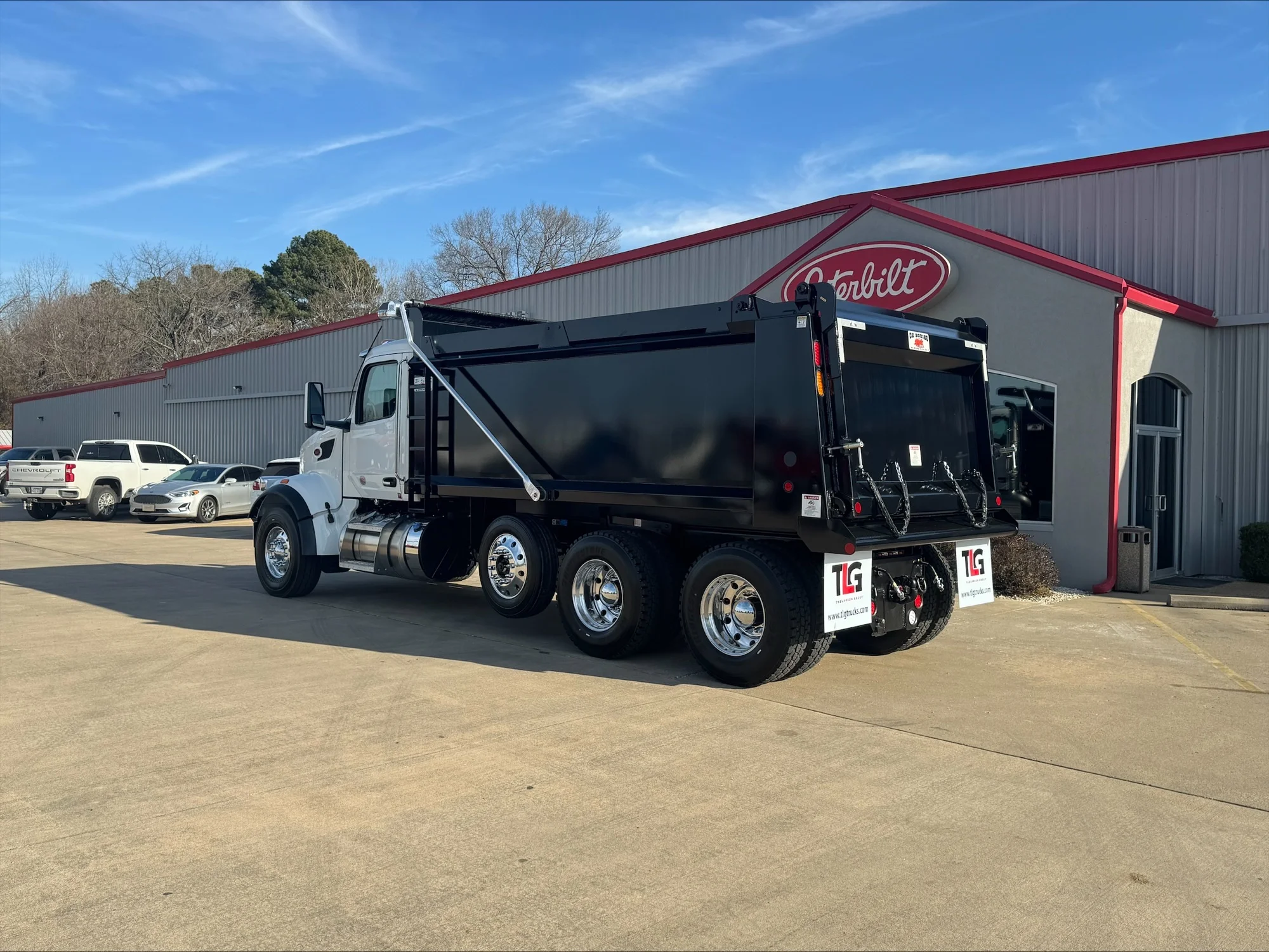 2026 Peterbilt 567 in Fort Smith, AR — photo 3