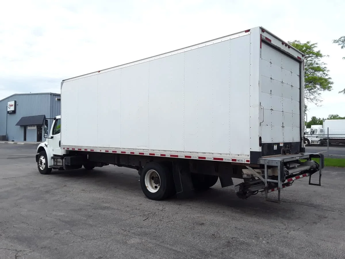 2021 Freightliner M2 106 in Hilliard, OH — photo 6