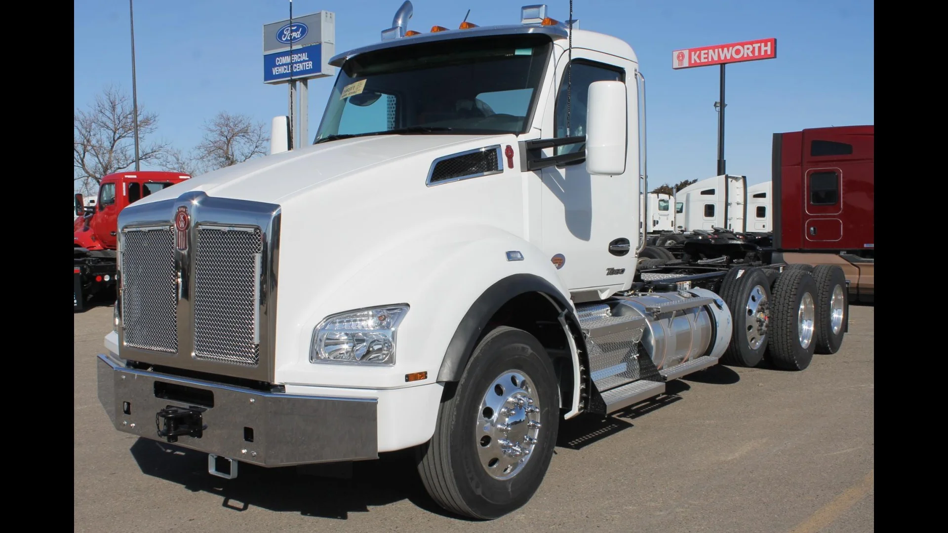 2025 Kenworth T880 in Williston