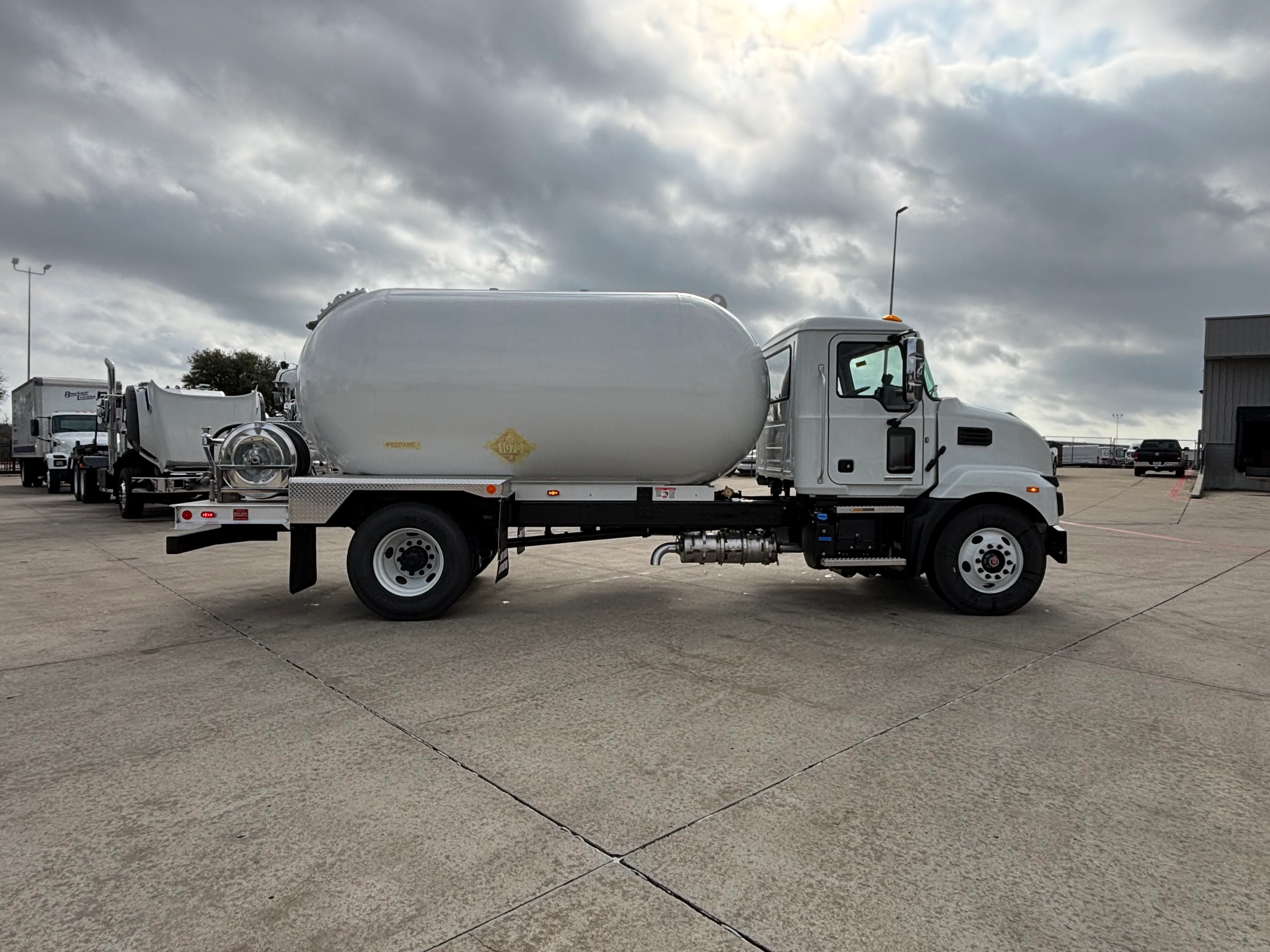 2026 Mack MD in Dallas I-20, TX — photo 4