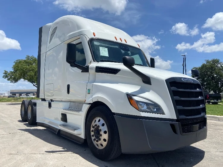 2022 Freightliner Cascadia