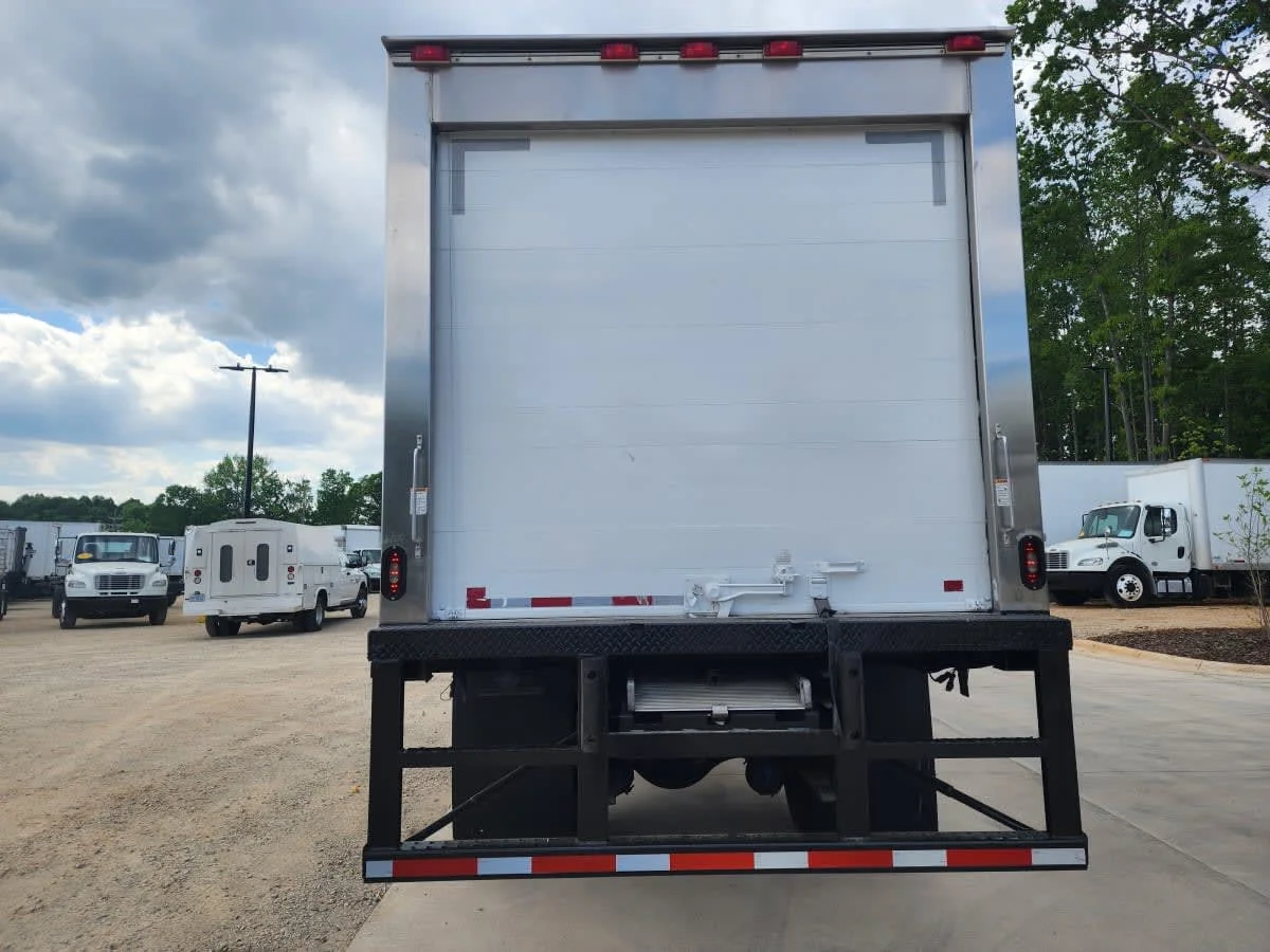 2017 Freightliner M2 106 in Greensboro, NC — photo 5