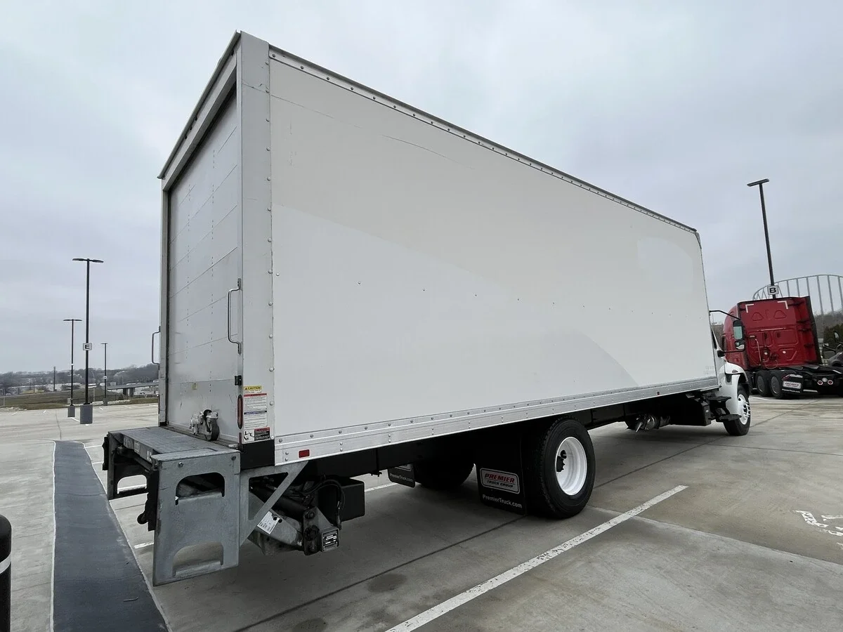 2022 International MV - image 7