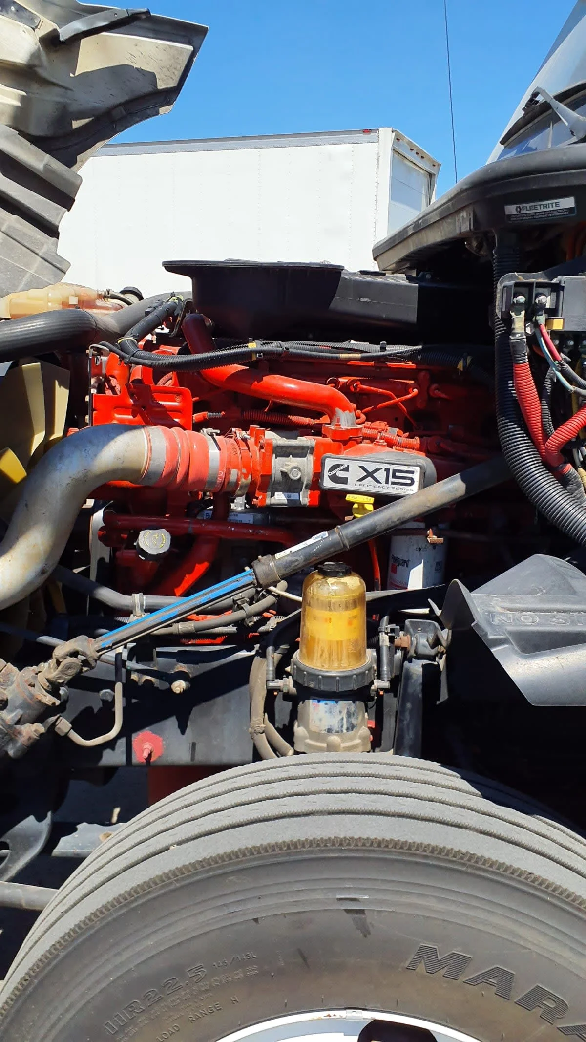 2019 International LT in Tacoma, WA — photo 9