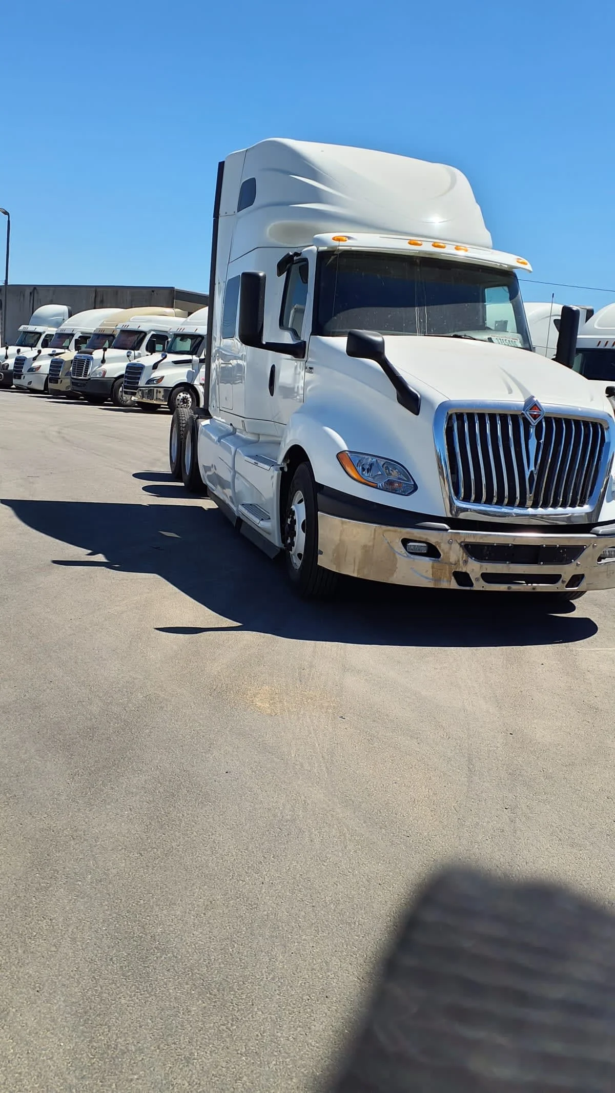 2019 International LT in Tacoma, WA — photo 3