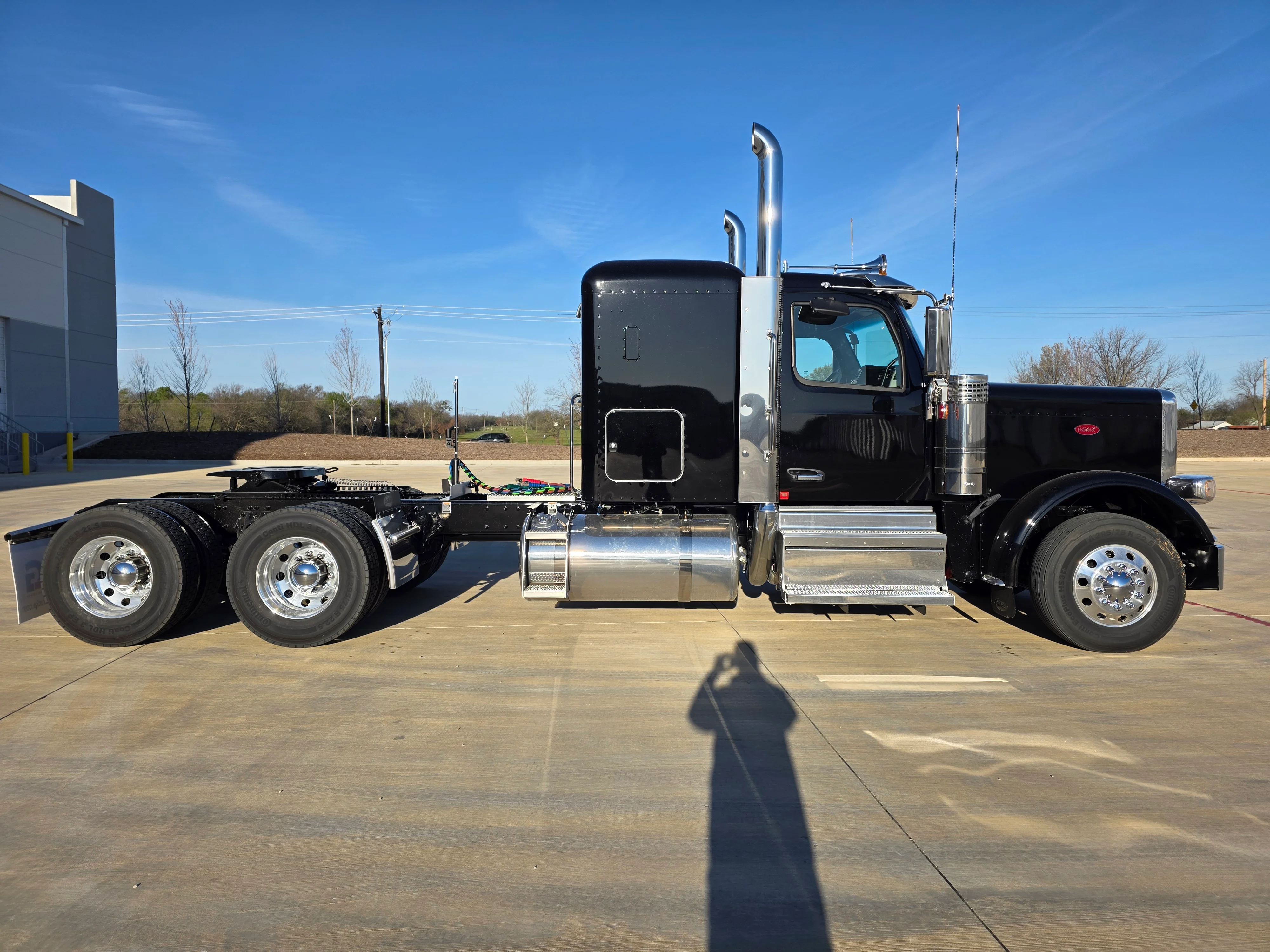 2027 Peterbilt 589 in Evansville, IN — photo 6