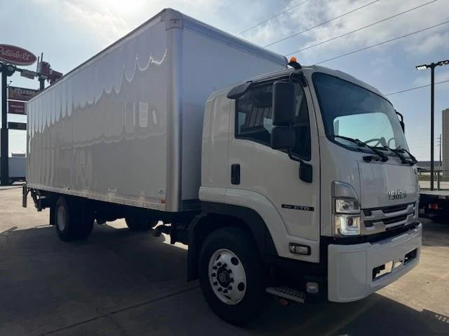 2026 Isuzu FTR - image 3