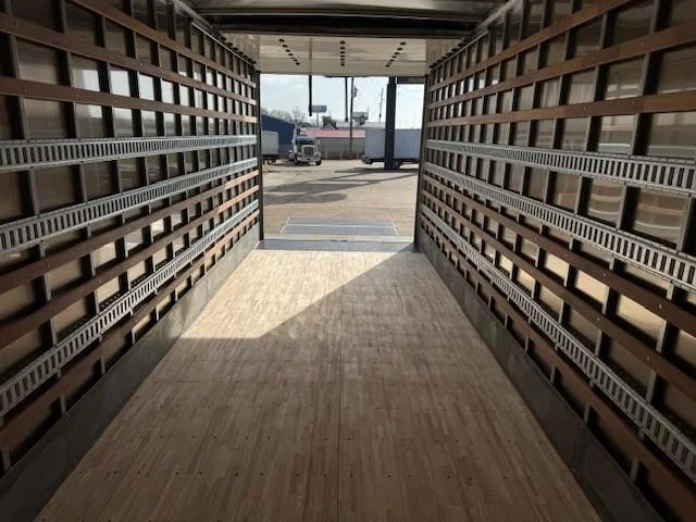 2026 Isuzu FTR in Sealy, TX — photo 8