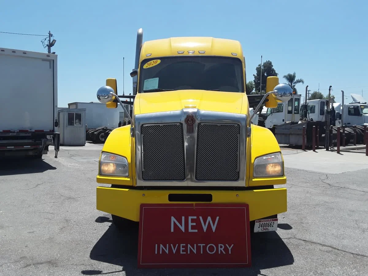 2020 Kenworth T880 in Montebello, CA — photo 2