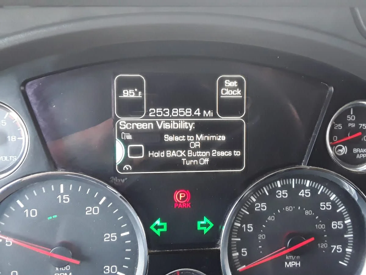 2020 Kenworth T880 in Montebello, CA — photo 10